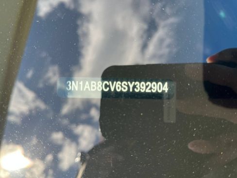 Used 2025 Nissan Sentra SV FWD image 27