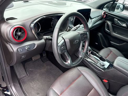 Used 2025 Chevrolet Blazer RS w/ Driver Confidence II Package FWD image 10