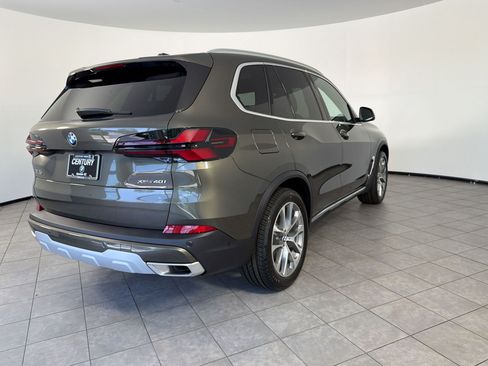 New 2026 BMW X5 xDrive40i AWD/4WD image 9