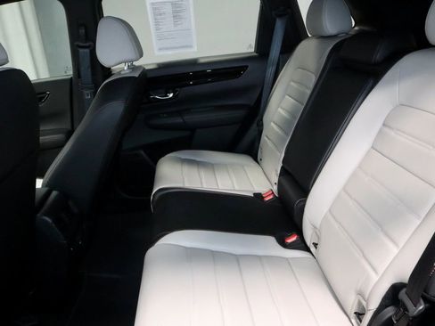 Used 2025 Honda CR-V Sport Touring image 23