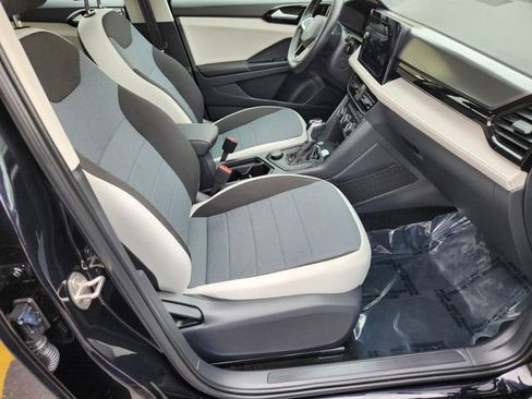 Certified 2025 Volkswagen Taos S image 12
