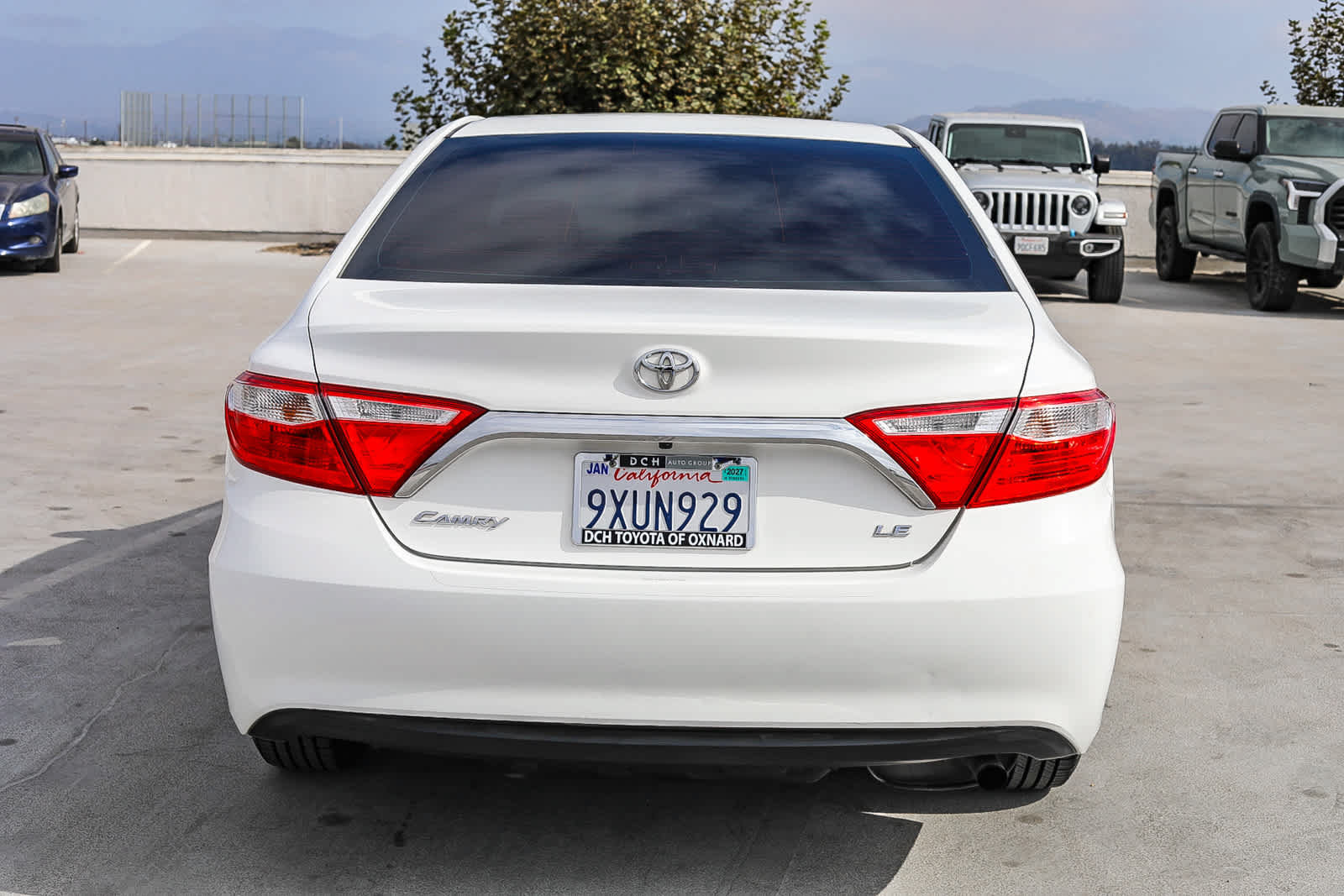 Used 2015 Toyota Camry LE FWD image 6