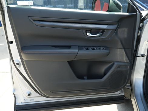 Used 2026 Honda CR-V Sport image 13