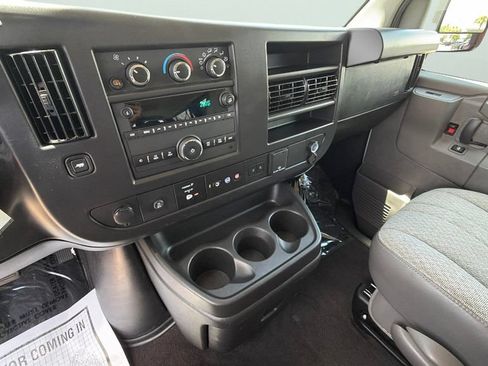 Certified 2025 Chevrolet Express 3500 LT w/ LT Preferred Equipment Group RWD image 19