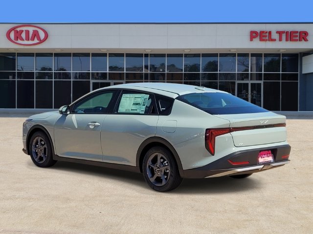New 2026 Kia K4 FWD image 3