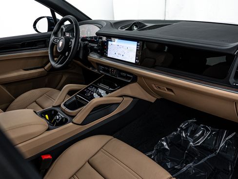 New 2026 Porsche Cayenne E-Hybrid image 14