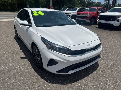 Used 2024 Kia Forte LXS FWD image 10