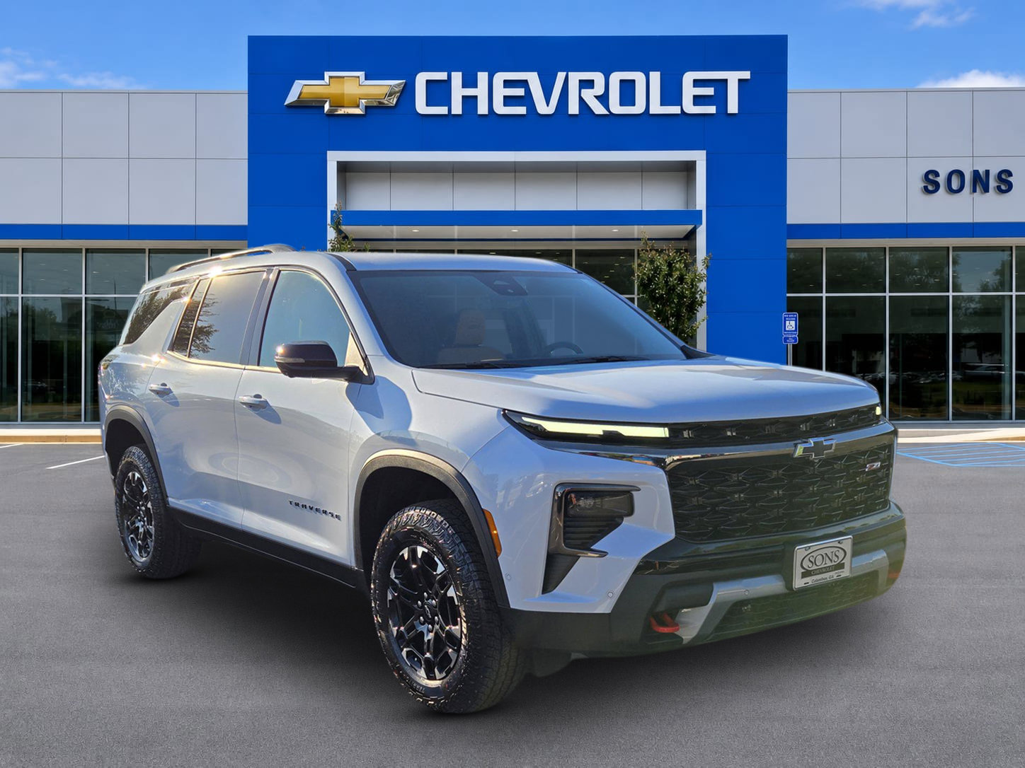 New 2027 Chevrolet Traverse Z71 w/ Enhanced Driving Package AWD/4WD image 3