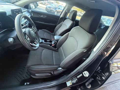 Used 2019 Kia Forte Sedan FWD image 12