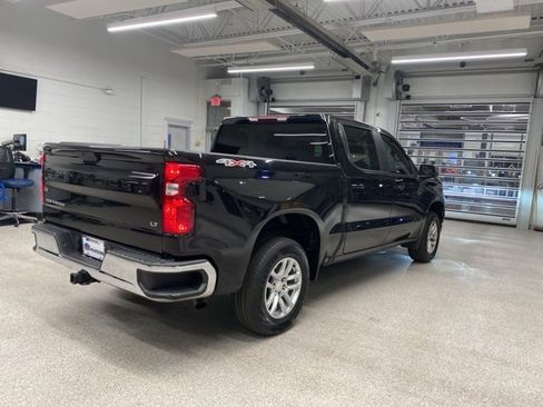 Certified 2021 Chevrolet Silverado 1500 LT image 3