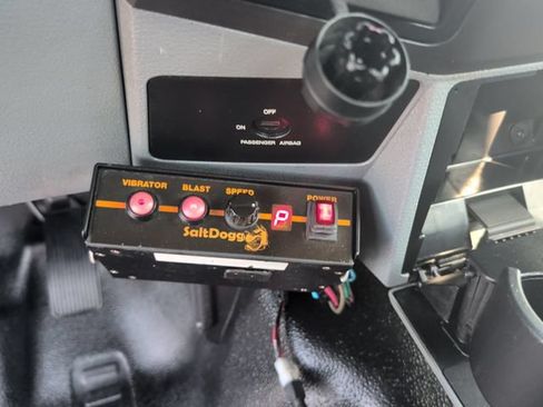 Used 2016 Ford F250 XL w/ Power Equipment Group AWD/4WD image 11