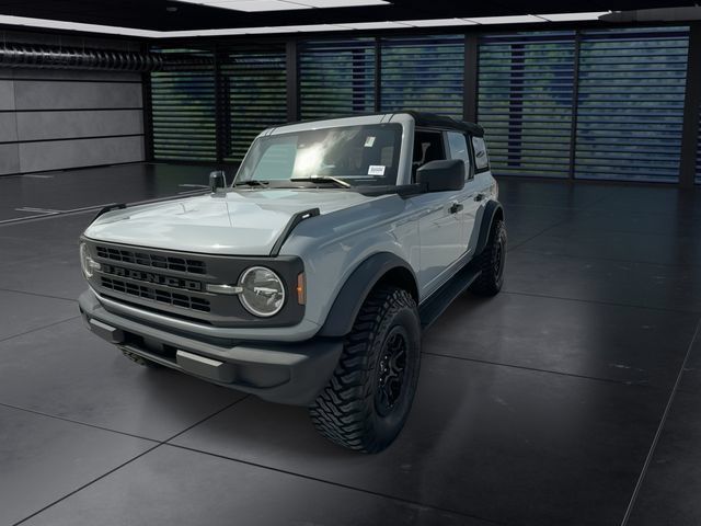 Used 2022 Ford Bronco 4-Door AWD/4WD image 4