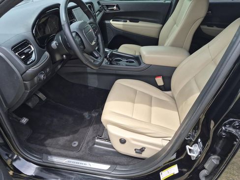 Used 2022 Dodge Durango GT RWD image 12
