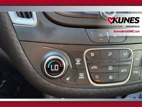 Used 2024 Chevrolet Malibu LT FWD image 28