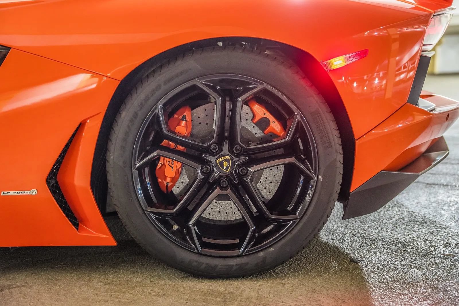 Used 2012 Lamborghini Aventador LP 700-4 AWD/4WD image 15