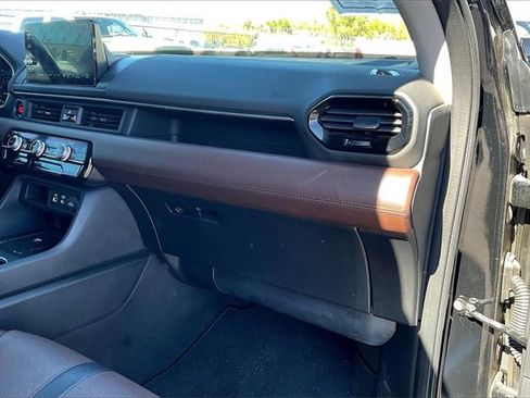 Used 2023 Honda Pilot Elite image 16