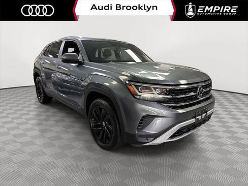 Used 2023 Volkswagen Atlas Cross Sport SE w/ Black Wheel Package AWD/4WD image 1