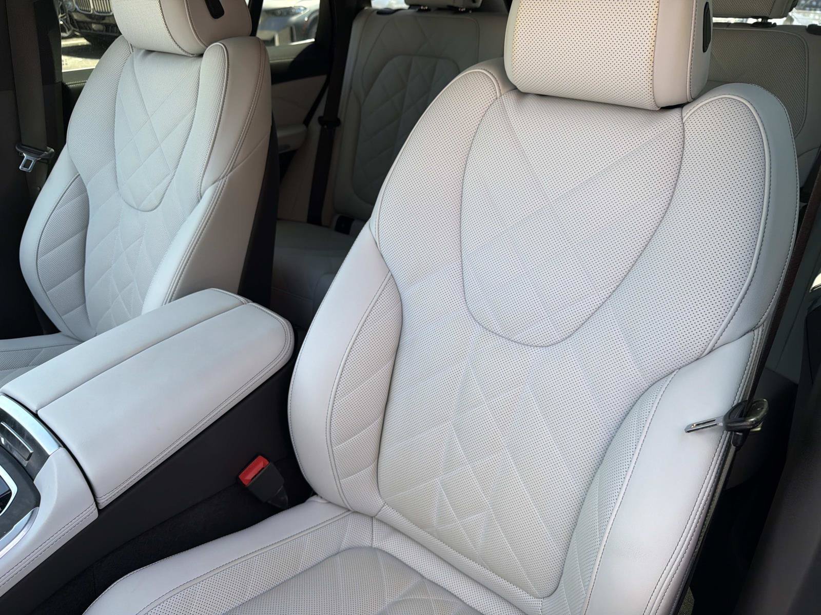 Used 2025 BMW X5 xDrive40i w/ Premium Package AWD/4WD image 19