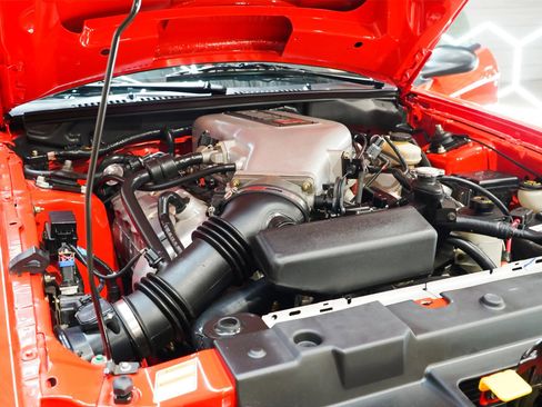 Used 2000 Ford Mustang Cobra RWD image 32