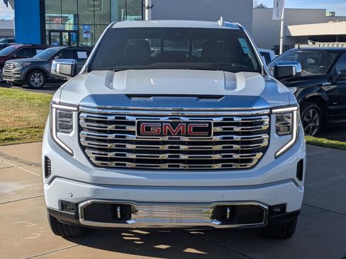 New 2026 GMC Sierra 1500 Denali w/ Denali Reserve Package image 9