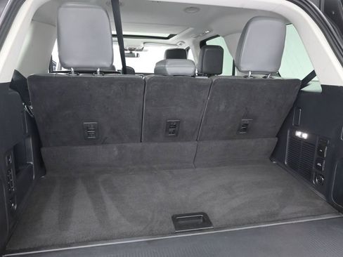 Used 2025 Ford Expedition Active RWD image 8