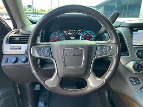 Used 2019 GMC Yukon XL Denali w/ Open Road Package image 39