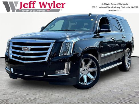 Used 2016 Cadillac Escalade Luxury RWD image 1