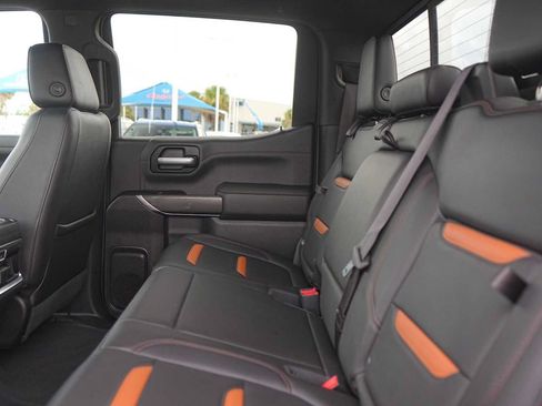 Used 2019 GMC Sierra 1500 AT4 w/ Off Road Performance Package AWD/4WD image 14