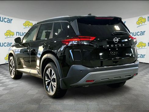Used 2023 Nissan Rogue SV w/ SV Premium Package image 4