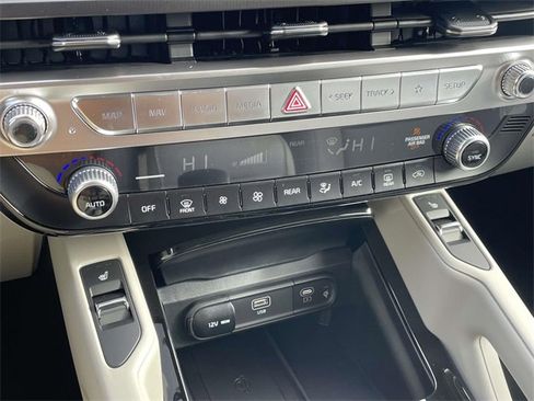 New 2025 Kia Telluride S image 39