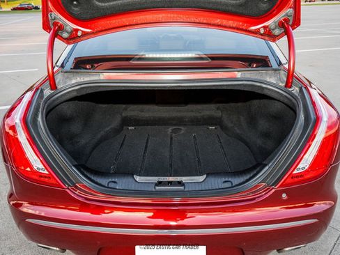 Used 2012 Jaguar XJ image 74