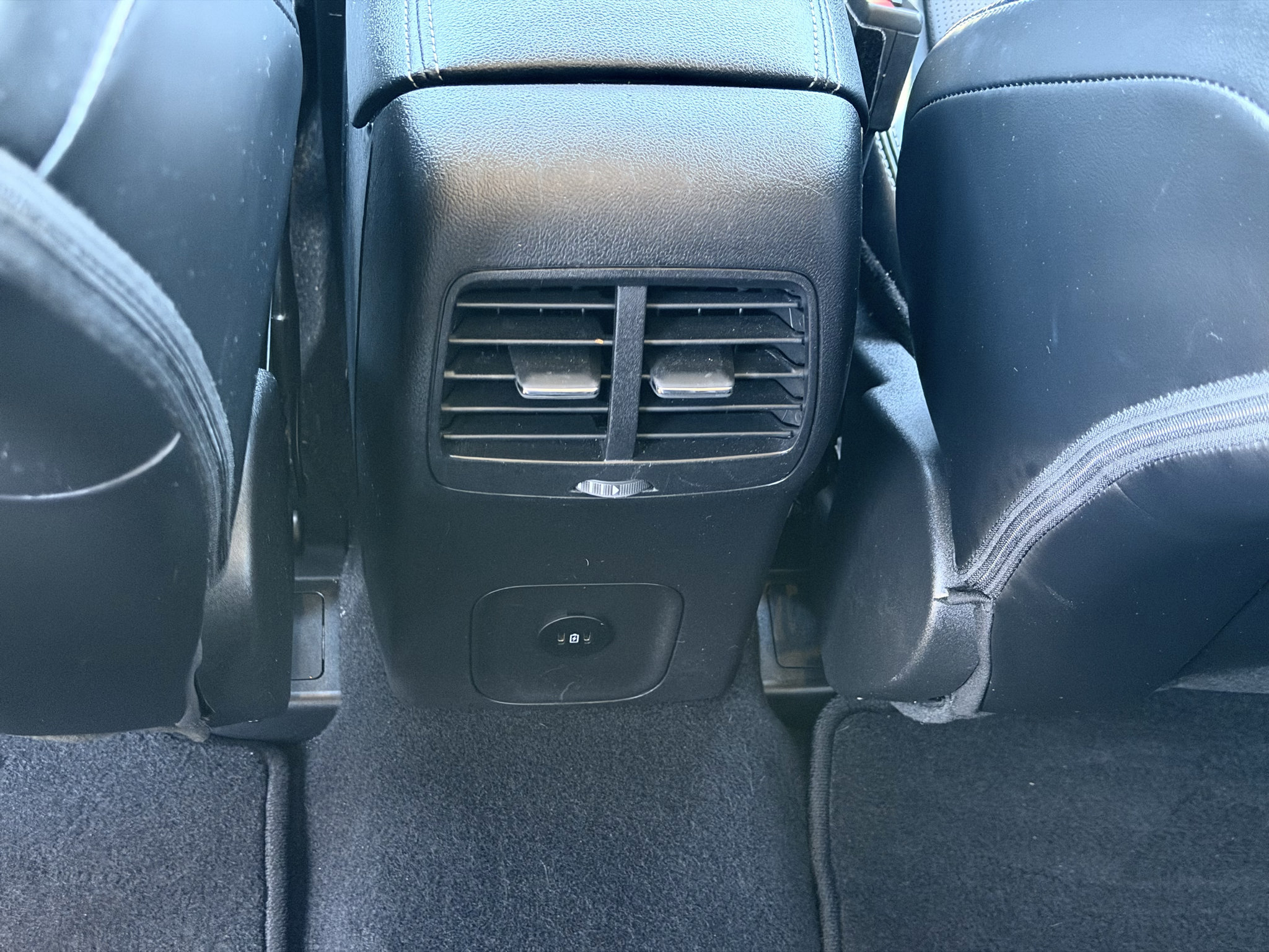 Used 2023 Ford Escape Platinum FWD image 25