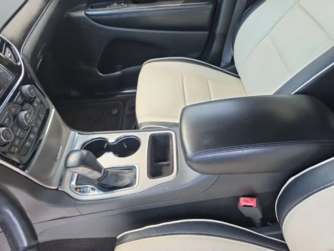 Used 2019 Jeep Grand Cherokee Limited w/ Luxury Group II RWD image 19