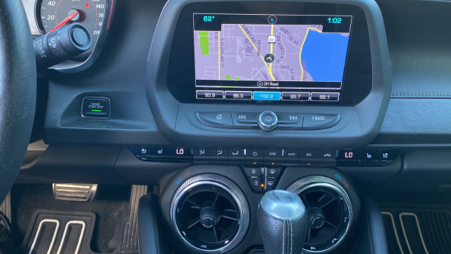 Used 2018 Chevrolet Camaro SS RWD image 11