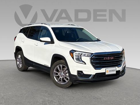 Used 2023 GMC Terrain SLT image 1
