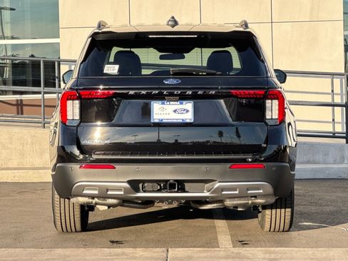 New 2026 Ford Explorer Active w/ Active Comfort Package RWD image 4