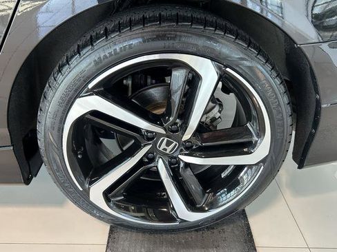 Used 2022 Honda Accord Sport image 13