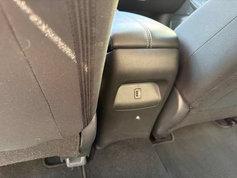 Used 2025 Nissan Sentra SV FWD image 16
