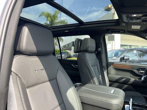 New 2026 GMC Yukon XL Denali w/ Denali Reserve Package image 35