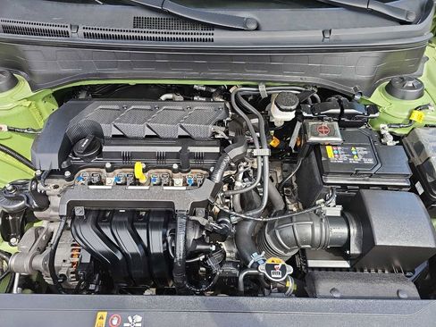 Used 2023 Hyundai Venue SEL image 39