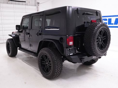 Used 2008 Jeep Wrangler Unlimited Rubicon w/ Dual Top Group AWD/4WD image 27