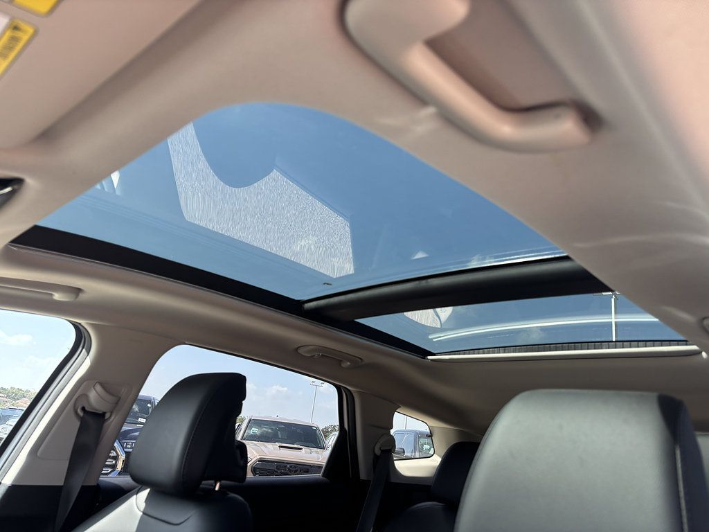 Used 2024 Kia Sportage SX FWD image 9