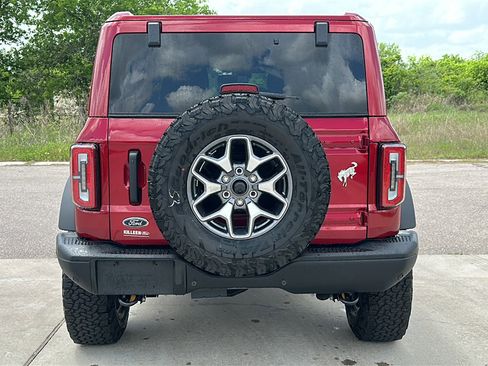 Used 2025 Ford Bronco Badlands AWD/4WD image 7