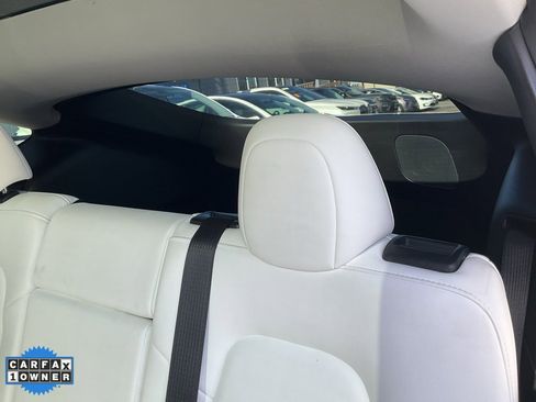 Used 2021 Tesla Model Y Long Range image 30