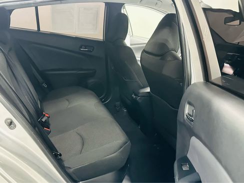 Used 2019 Toyota Prius LE image 23