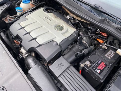 Used 2009 Volkswagen Jetta TDI FWD image 32