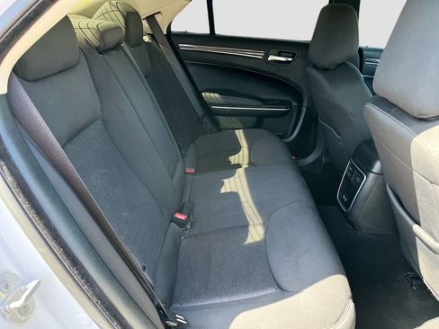 Used 2022 Chrysler 300 Touring w/ Sport Appearance Package RWD image 25