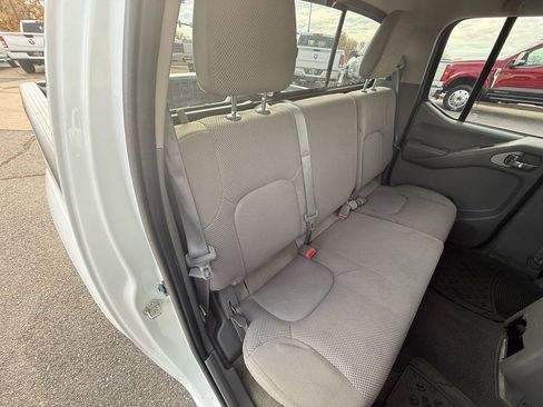 Used 2017 Nissan Frontier SV w/ SV Value Truck Package image 31