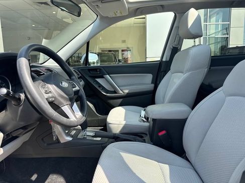 Used 2017 Subaru Forester 2.5i Premium w/ All-Weather Package AWD/4WD image 21