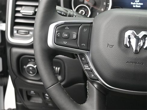 Used 2025 RAM 1500 Big Horn image 30